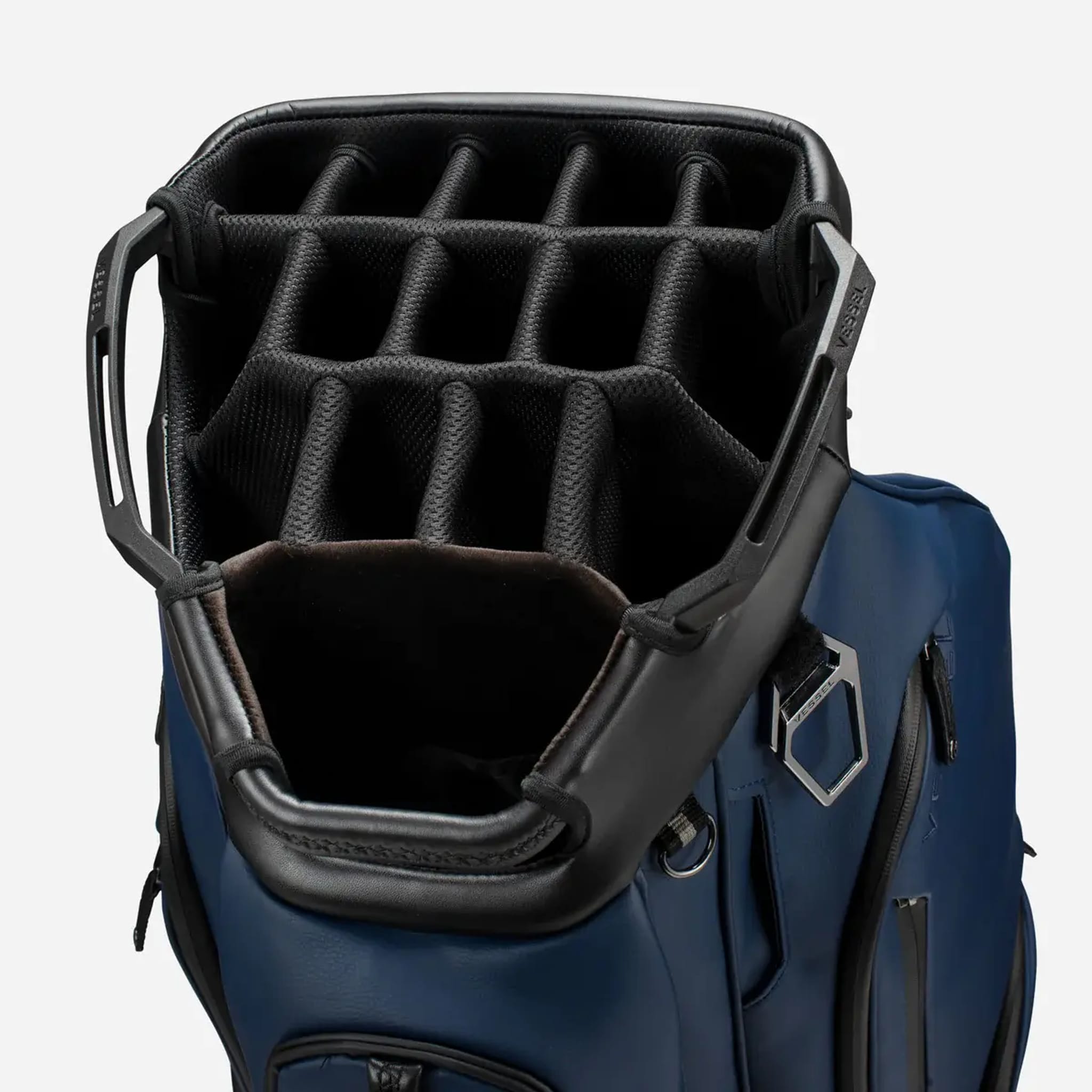 Vessel Lux XV 2.0 Cartbag